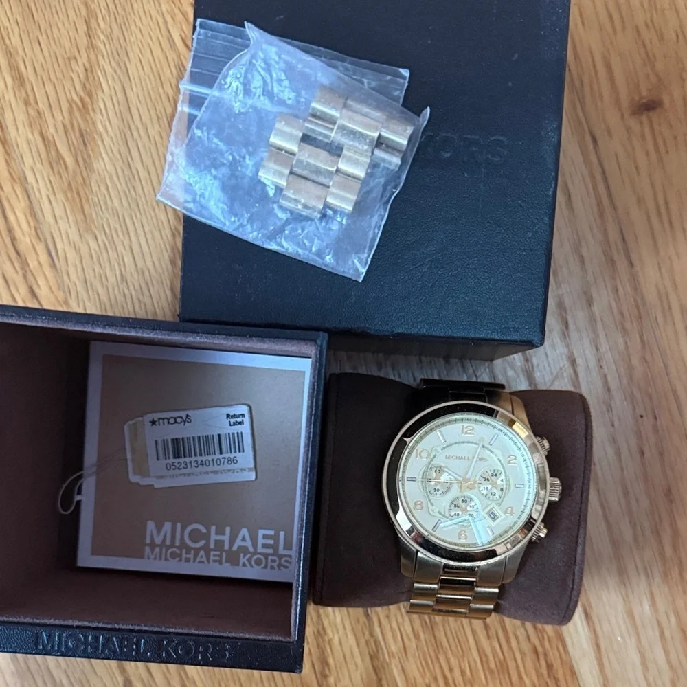 Michael Kors Unisex Gold Chronograph Watch